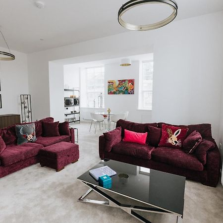 Bobbin Row - Grade 2 Listed Property With A Beautiful Design With Access To Leeds Leeds  Bagian luar foto