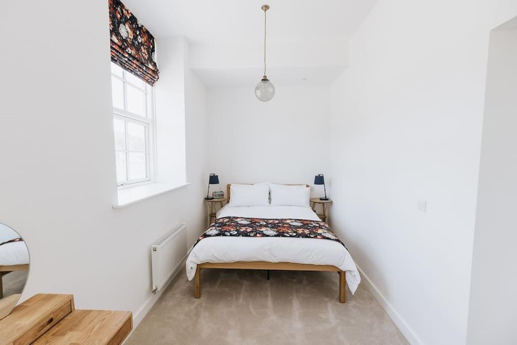 Bobbin Row - Grade 2 Listed Property With A Beautiful Design With Access To Leeds Leeds  Bagian luar foto