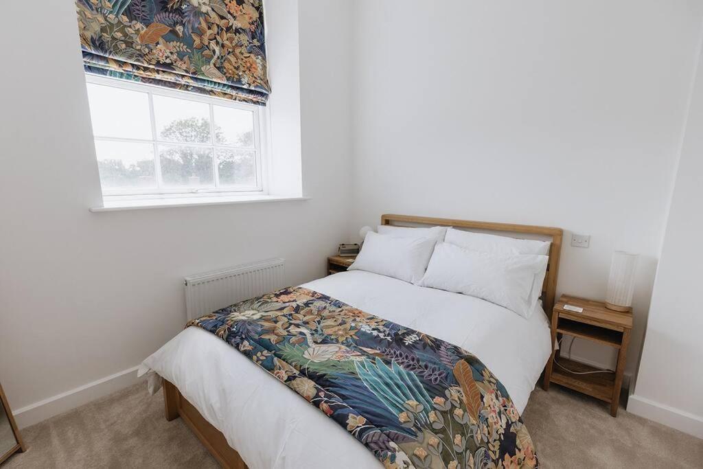 Bobbin Row - Grade 2 Listed Property With A Beautiful Design With Access To Leeds Leeds  Bagian luar foto