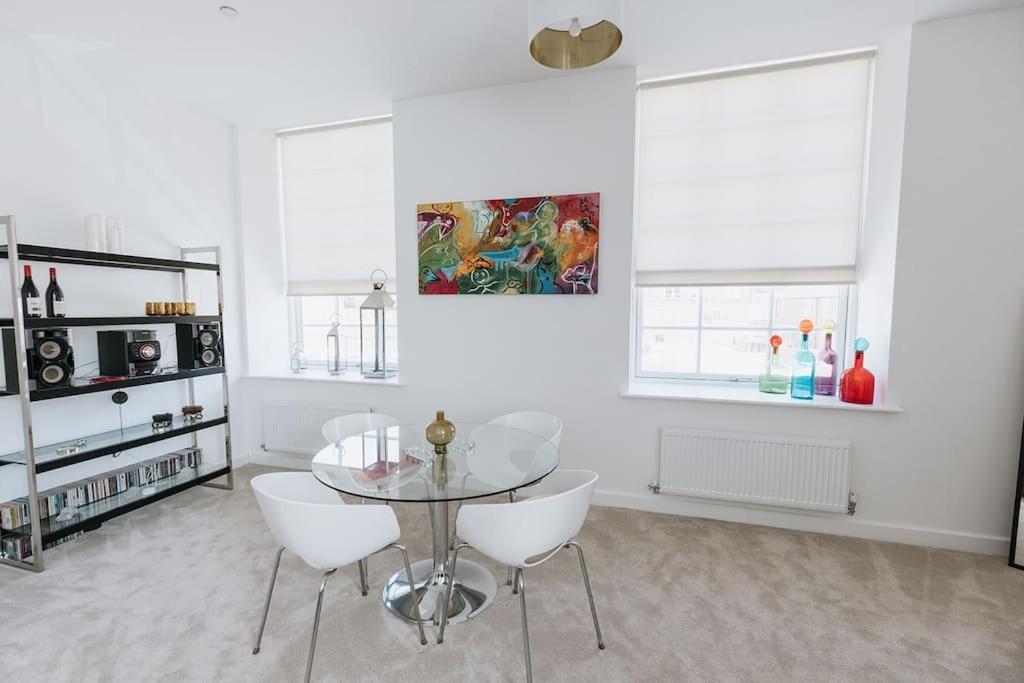 Bobbin Row - Grade 2 Listed Property With A Beautiful Design With Access To Leeds Leeds  Bagian luar foto