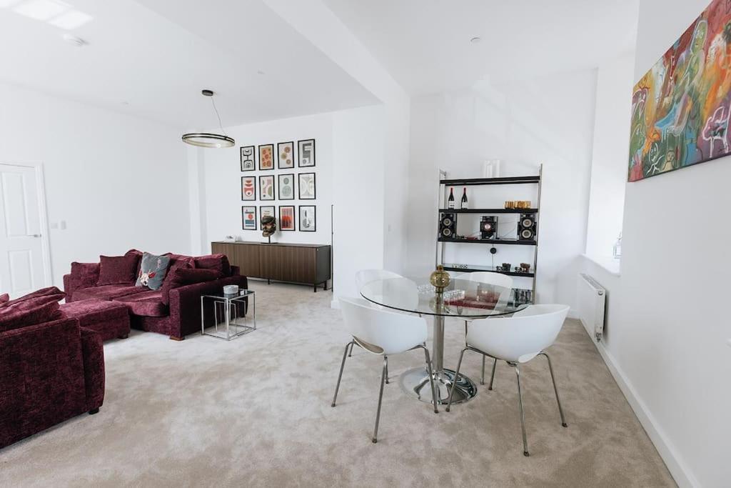 Bobbin Row - Grade 2 Listed Property With A Beautiful Design With Access To Leeds Leeds  Bagian luar foto