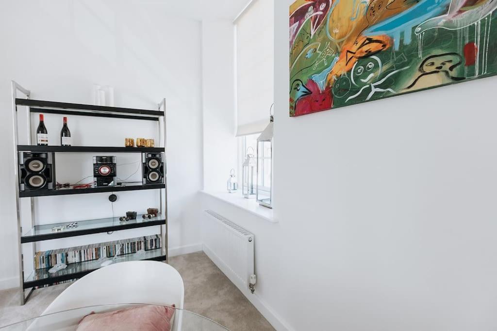 Bobbin Row - Grade 2 Listed Property With A Beautiful Design With Access To Leeds Leeds  Bagian luar foto